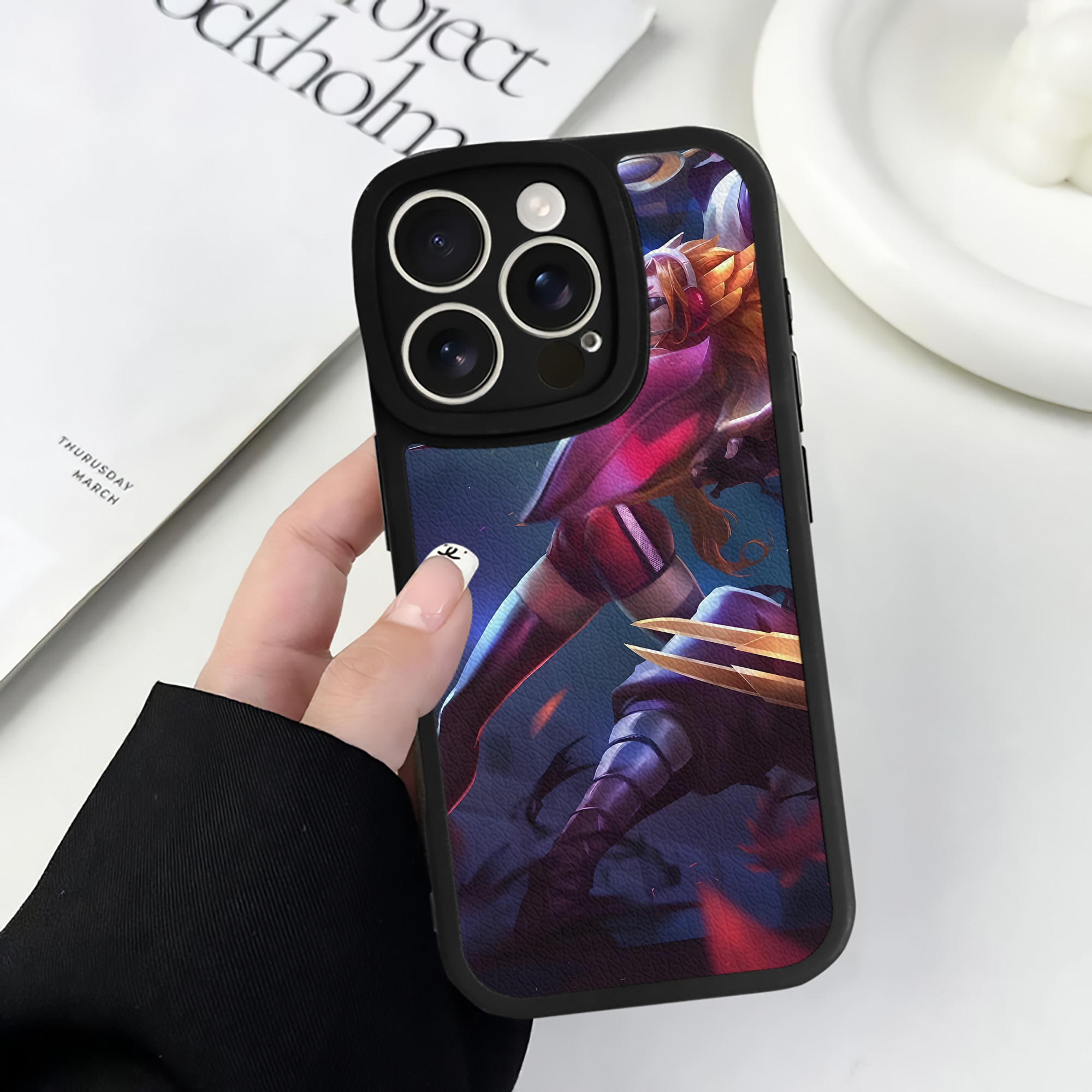 リーグ・オブ・レジェンド League of Legends LOL 【iPhone 16シリーズ対応】シリコンスマホケース（レザー調） 材質：シリコン